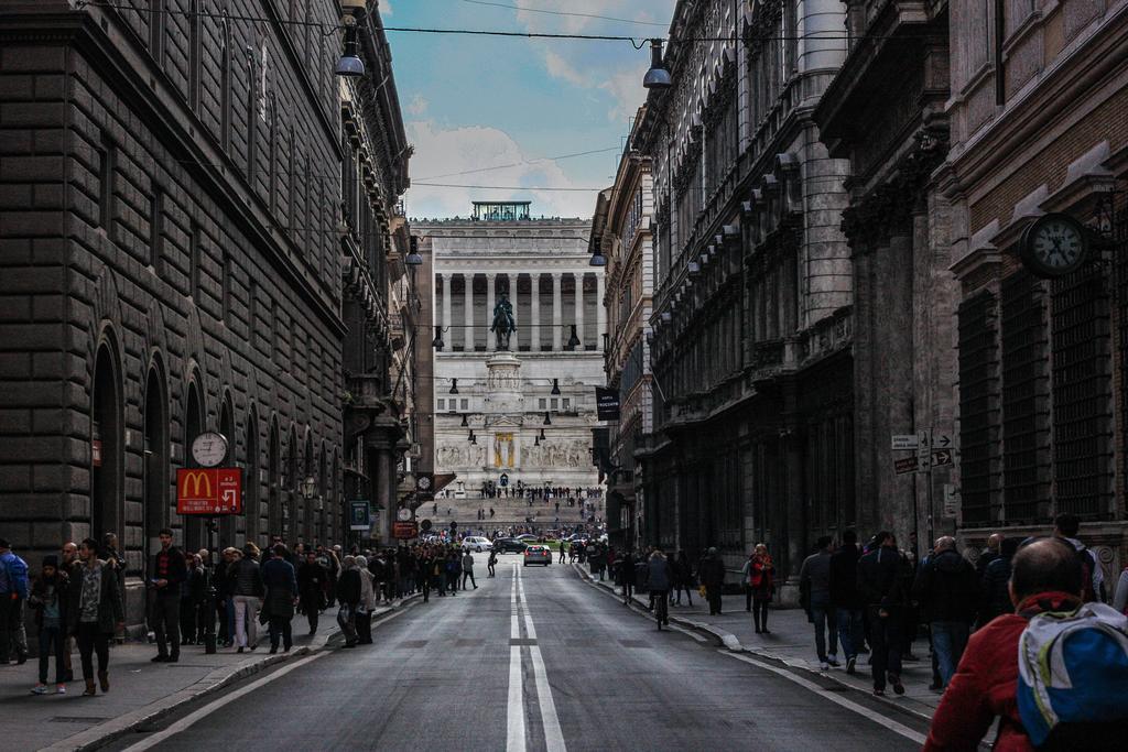 Dimora Storica Palazzo Marescalchi Belli Apartman Róma Kültér fotó