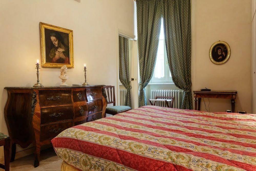 Dimora Storica Palazzo Marescalchi Belli Apartman Róma Kültér fotó