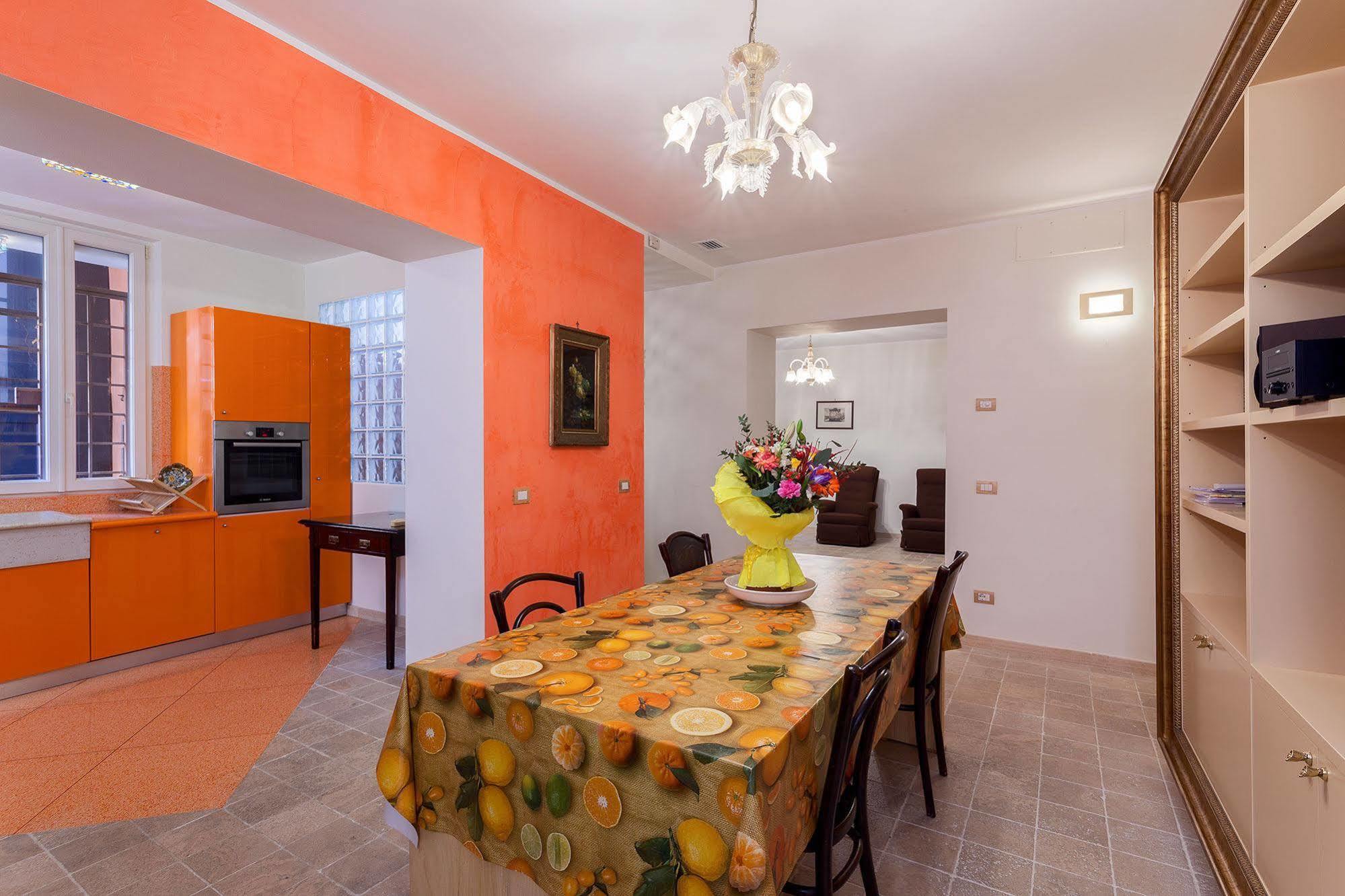 Dimora Storica Palazzo Marescalchi Belli Apartman Róma Kültér fotó